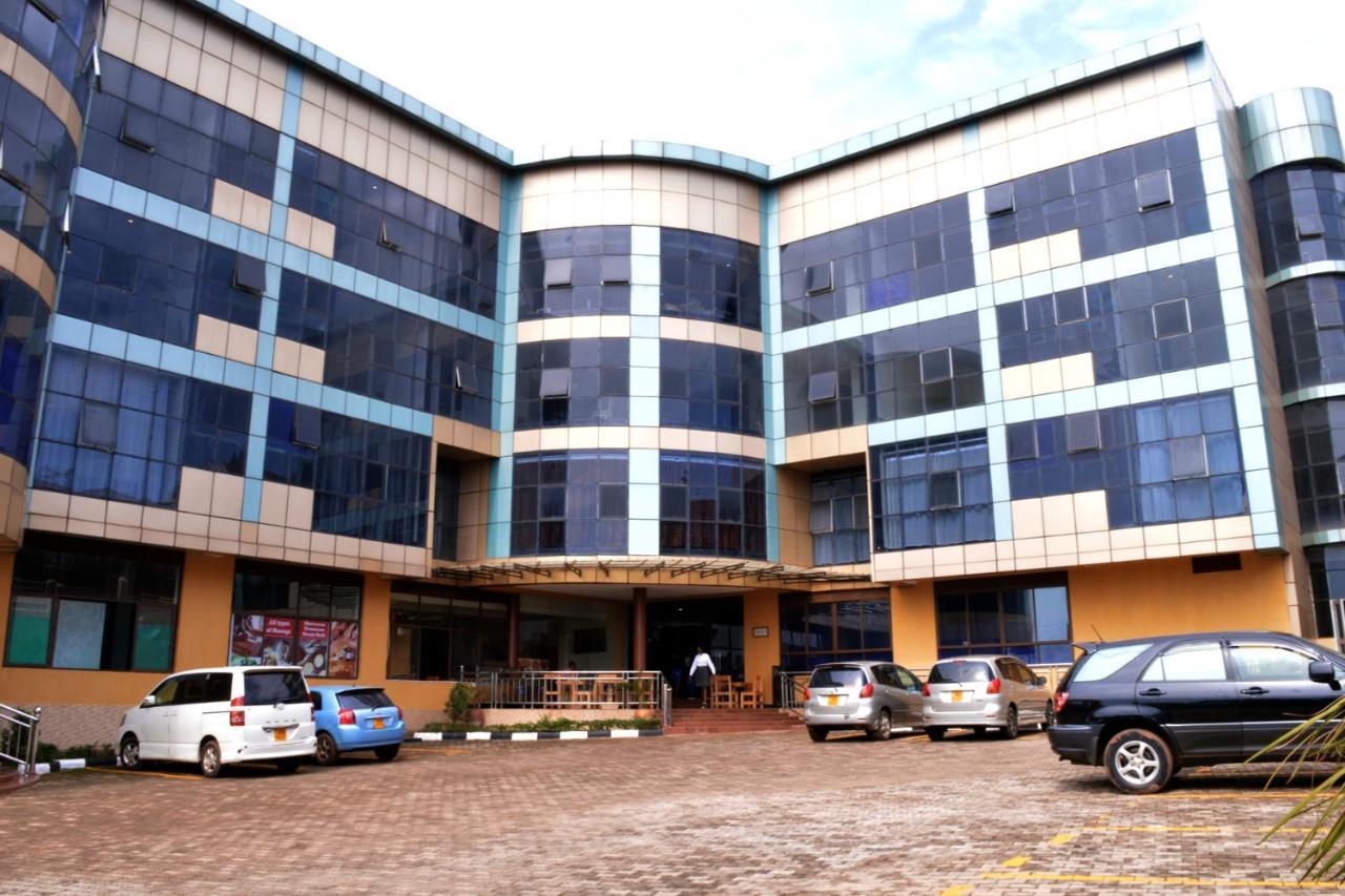 Okla Extreme Hotel Kampala Luaran gambar